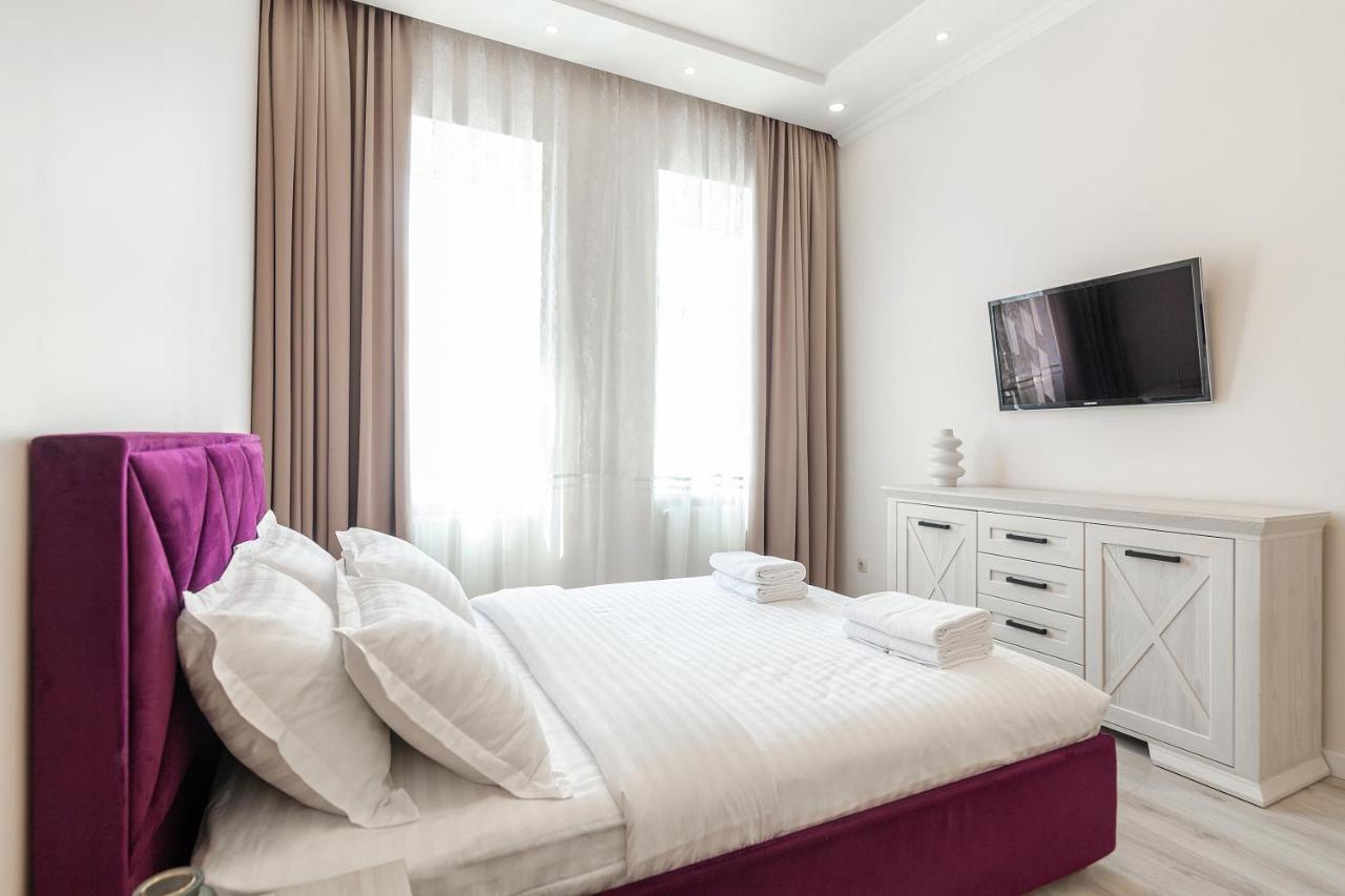 Avangard Saint Teodora III Apart 리비프 외부 사진
